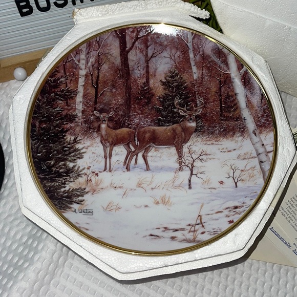 The Franklin Mint Collect Porcelain Plate In Winter Woods HG252238 By JL Whiting - Picture 2 of 4